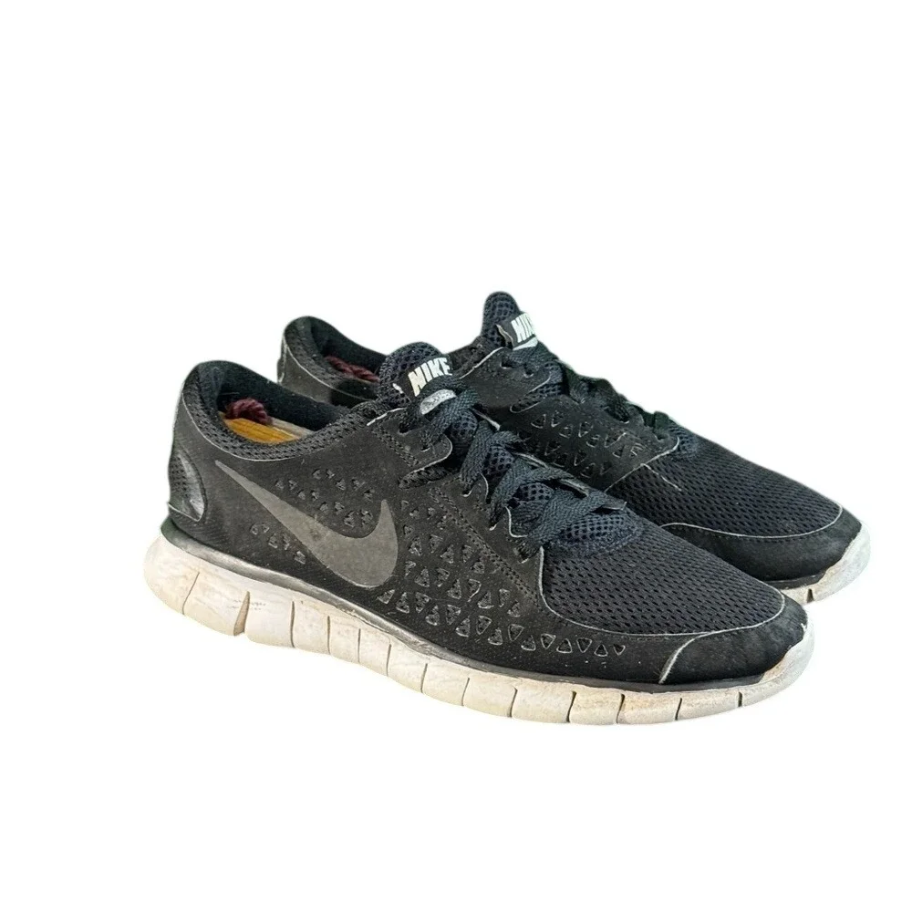 Nike Free Run‎ 2 Black White Running Shoes Womens 8.5 Sneakers 395914-002